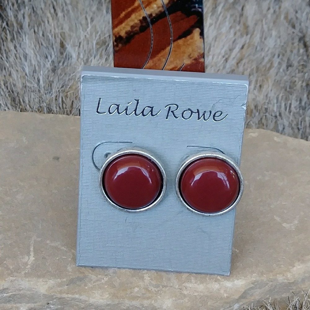Laila Rowe Burgundy Earrings